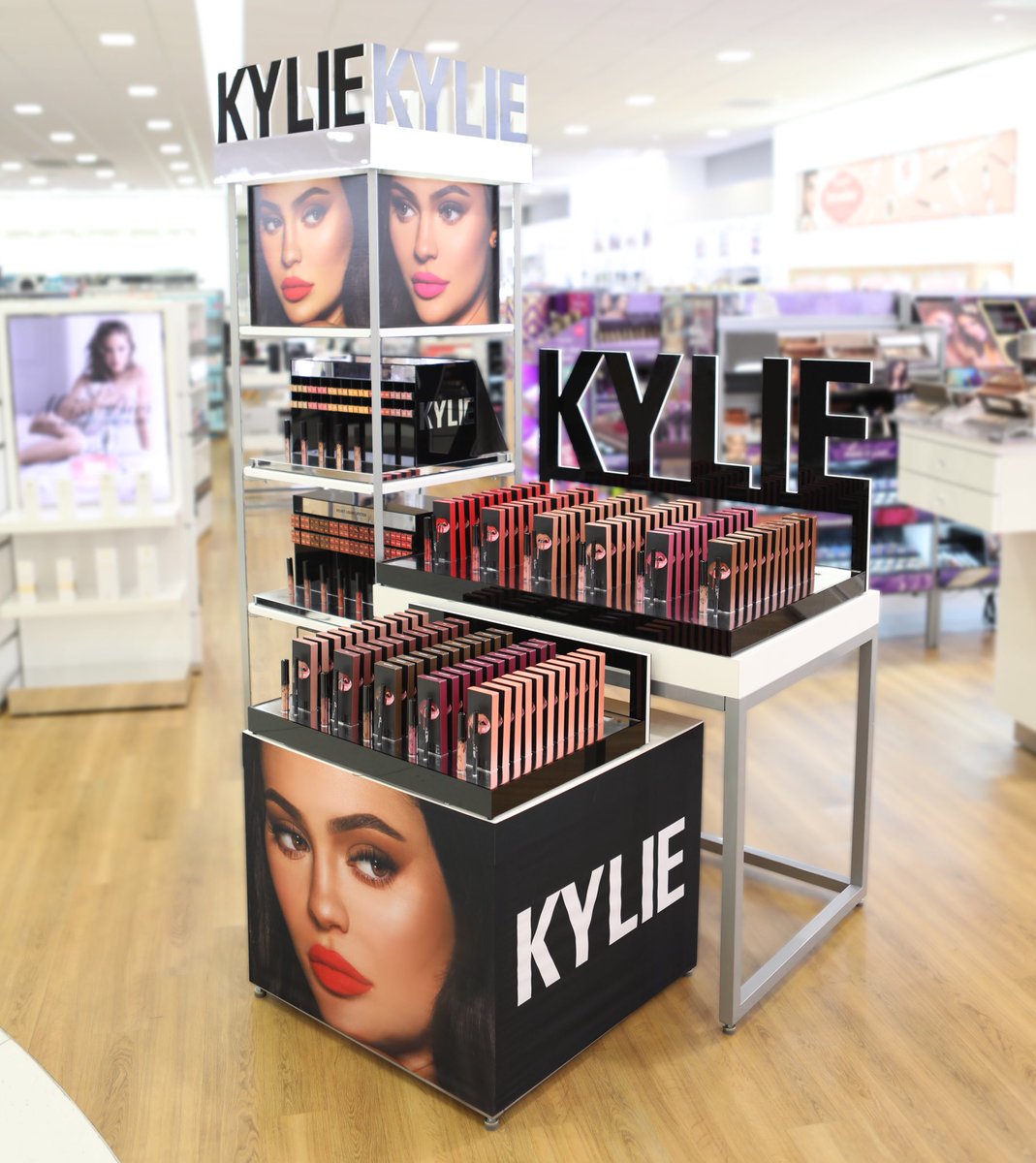  Kylie Cosmetics Ürünleri