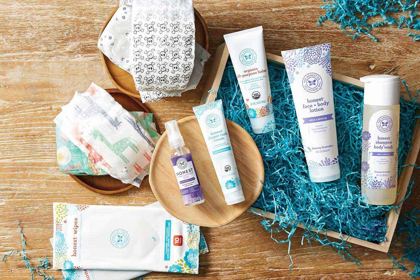 The Honest Company Baby Arrival Gift Set