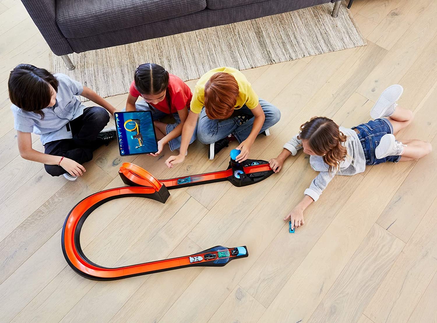 Hot Wheels id Smart Track Starter Kit