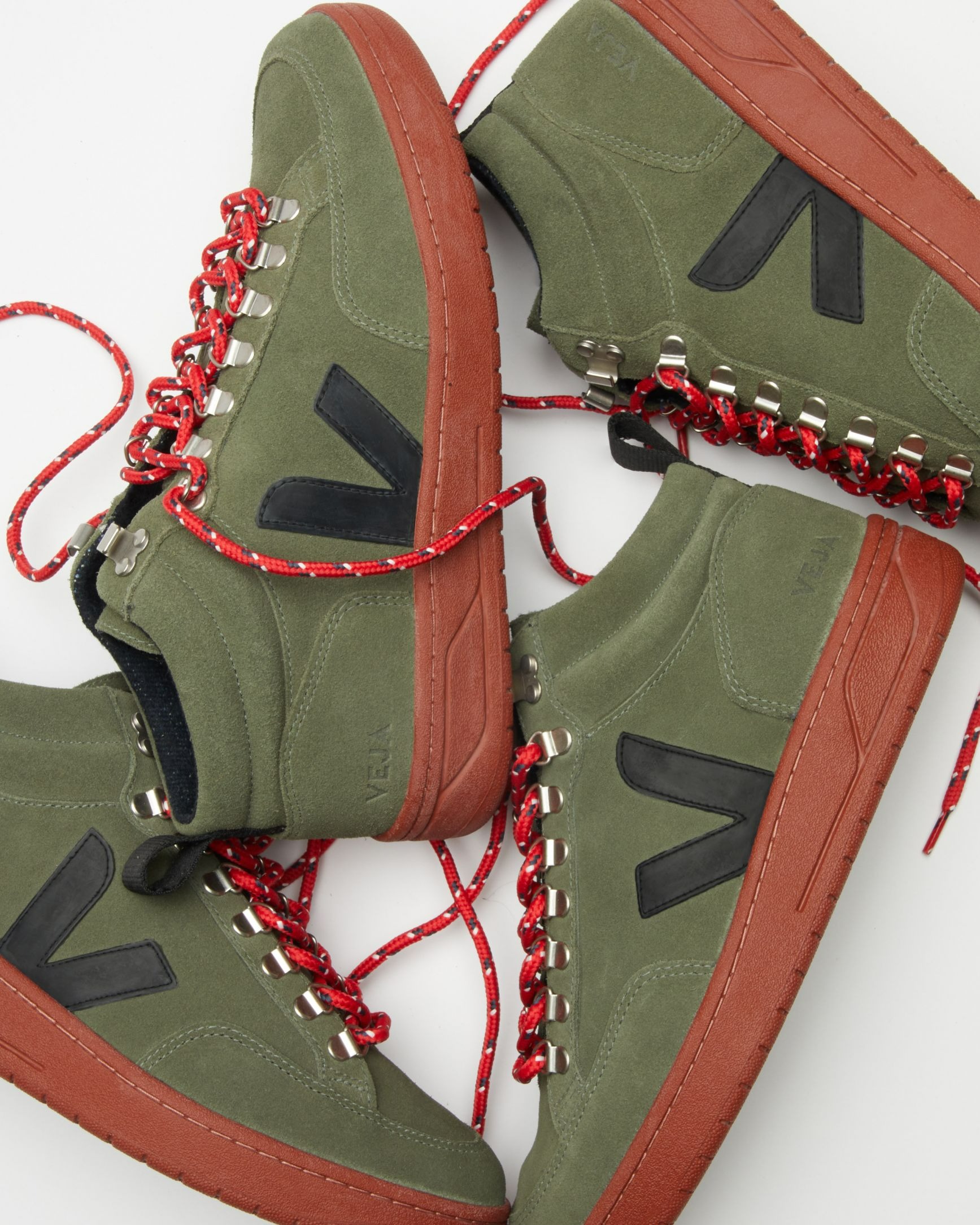 Veja Roraima Suede Olive Black Rust Sole