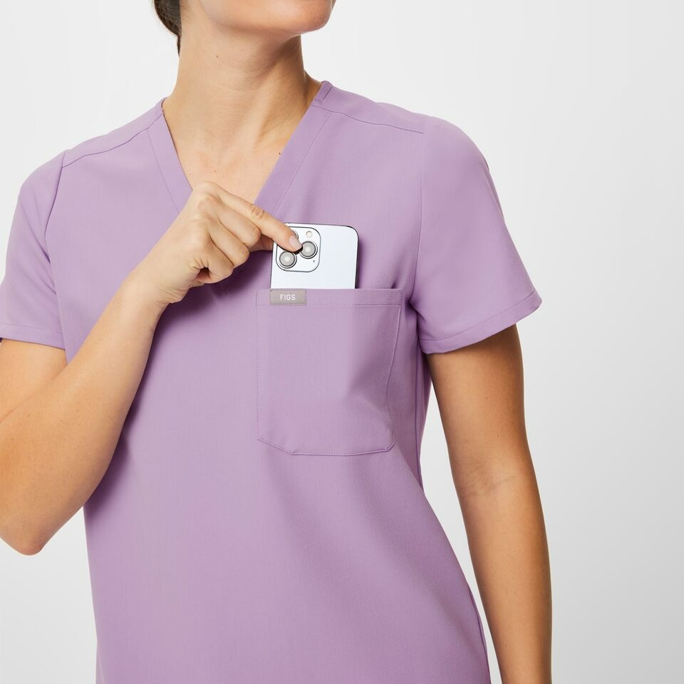 Figs Catarina One-Pocket Scrub Top - Lavender Dew