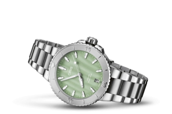Oris Aquis Date 01 733 7770 4157-07 8 18 05P