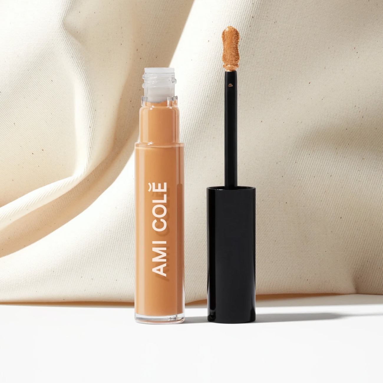 Ami Cole Skin-Enhancing Concealer - MEDIUM 2.5 - 6 Ml