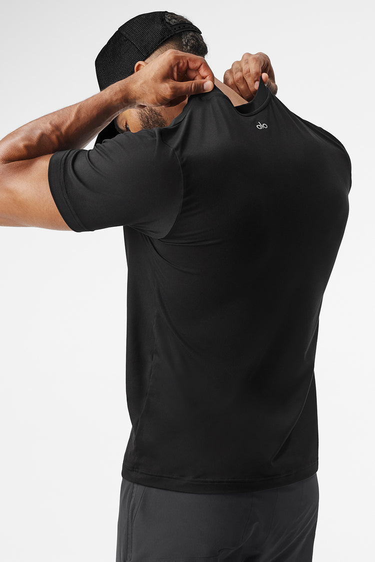 Alo Yoga Conquer Reform Crewneck Short Sleeve - Black