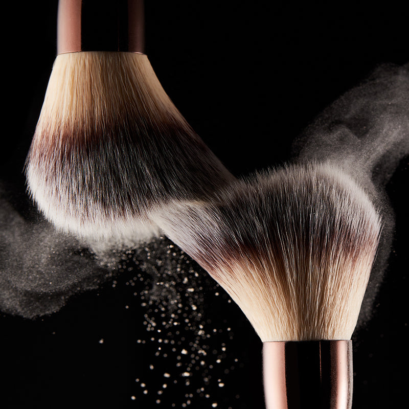 Hourglass Cosmetics Veil™ Powder Brush