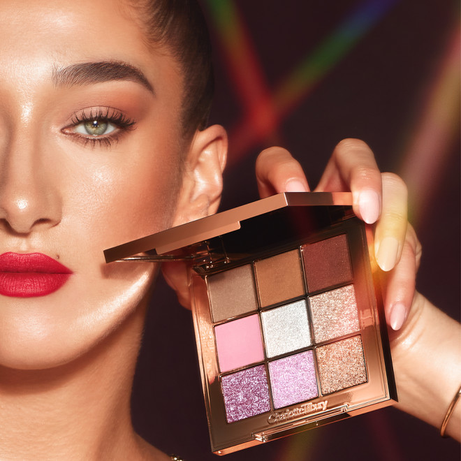 CHARLOTTE TİLBURY THE BEAUTYVERSE PALETTE LIMITED EDITION EYESHADOW PALETTE