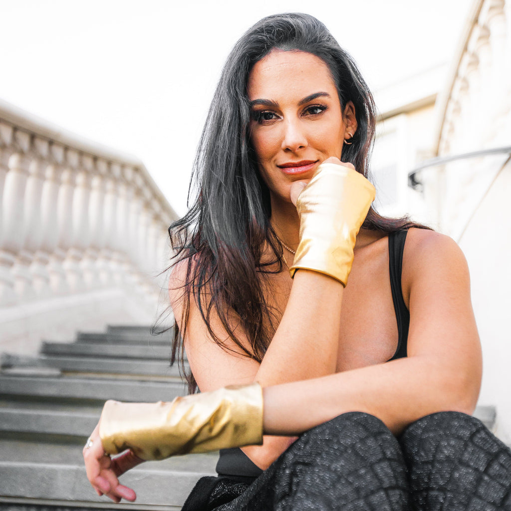 The Skin Spot Sun Protection Gloves- SPF 50+ Black/Gold