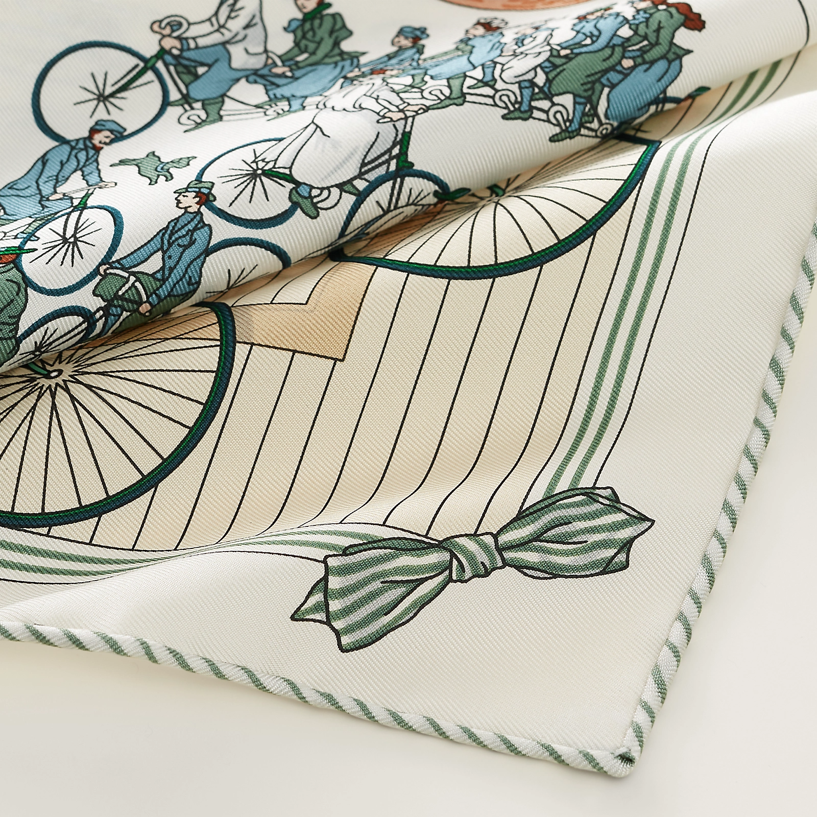 Hermes Les Becanes scarf