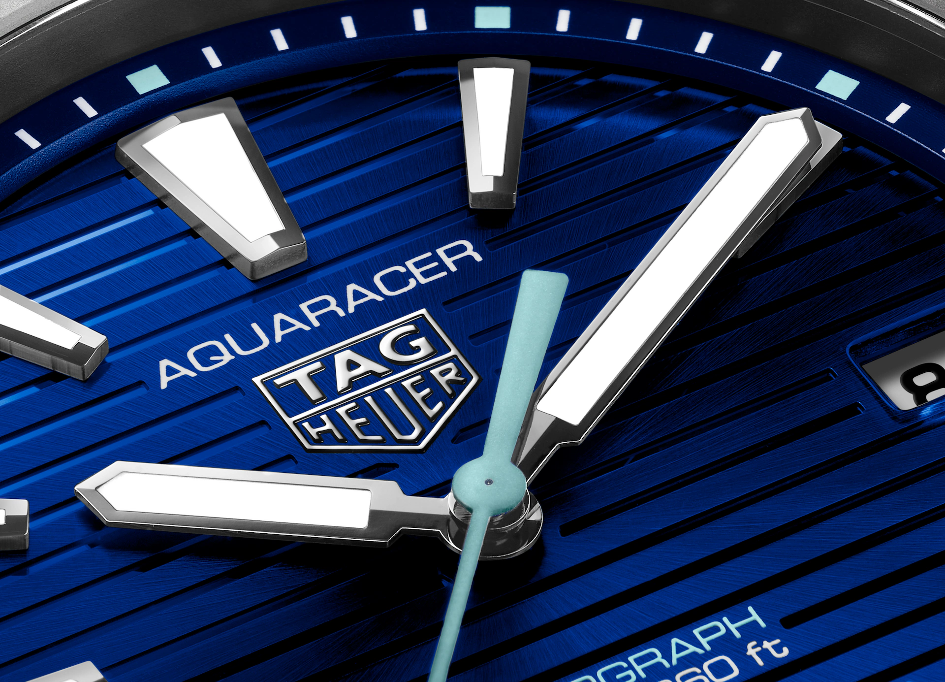 TAG Heuer Aquaracer PROFESSIONAL 200 SOLARGRAPH 40mm