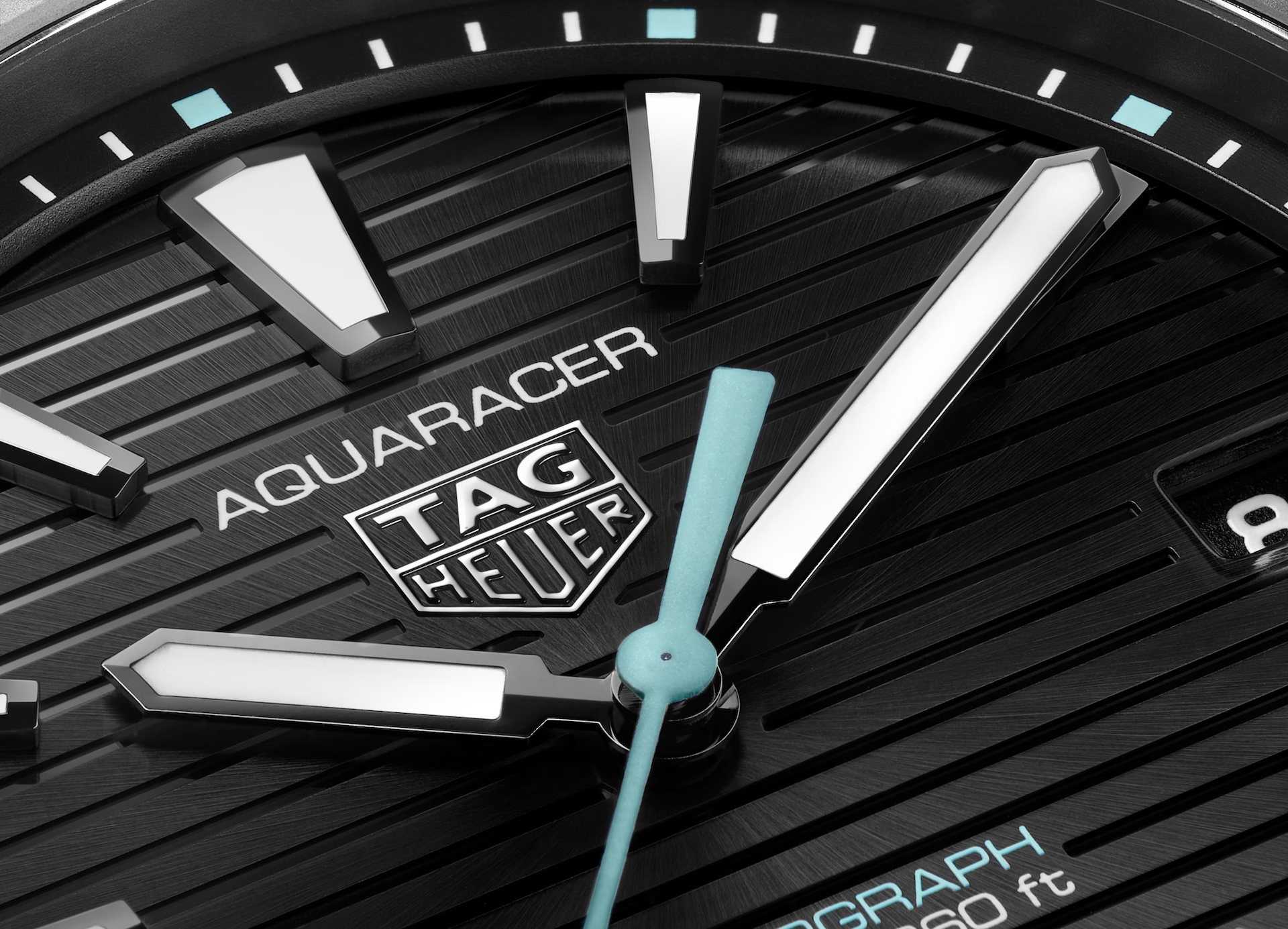 TAG Heuer Aquaracer PROFESSIONAL 200 SOLARGRAPH Black