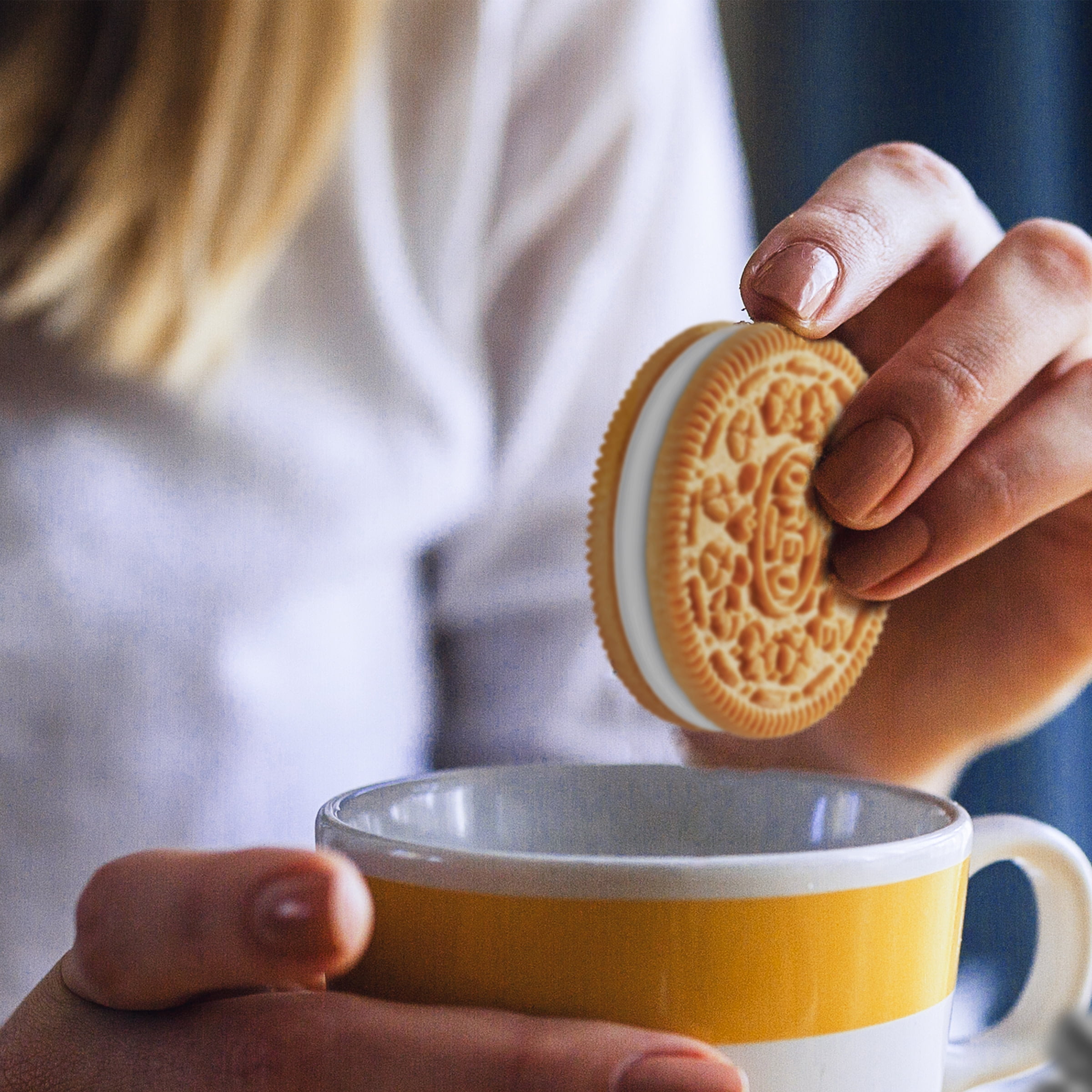 OREO Double Stuf Golden Family Size Cookies