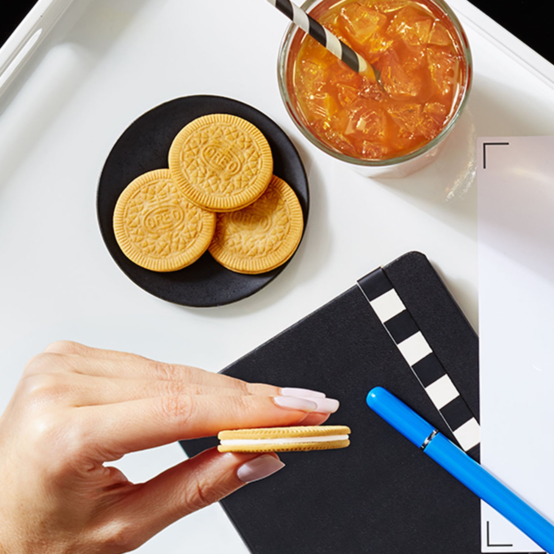 OREO Golden Thins Sandwich Cookies Family Size