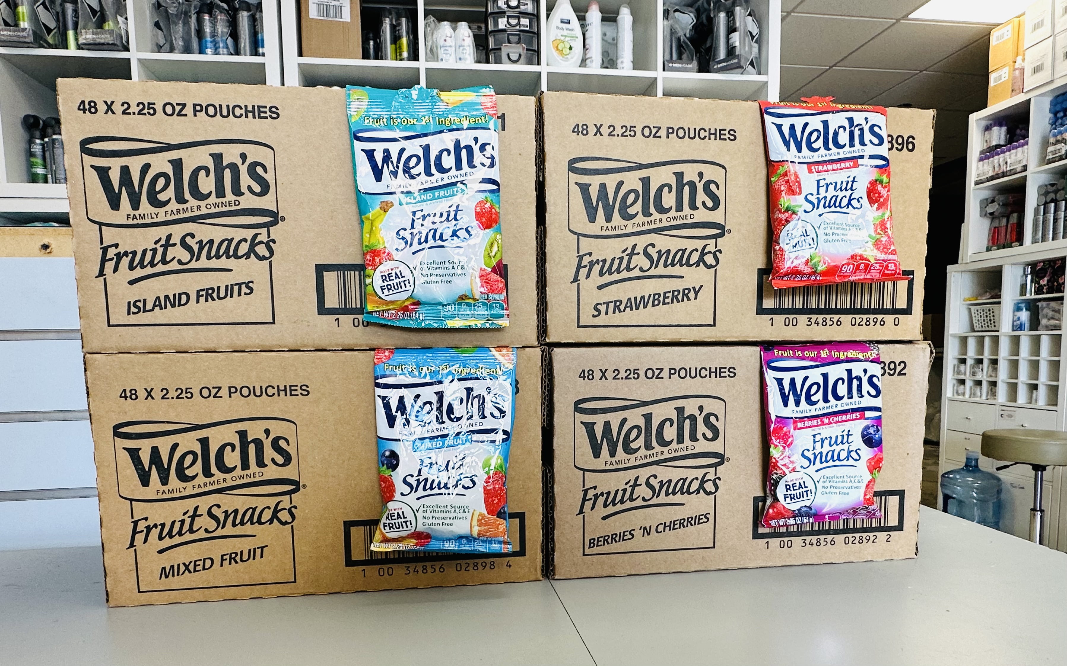 Welchs Fruit Snacks Variety Pack Mixed Fruit Superfruit Mix Island Fruits & Berries n Cherries 2.25 oz Pack of 48