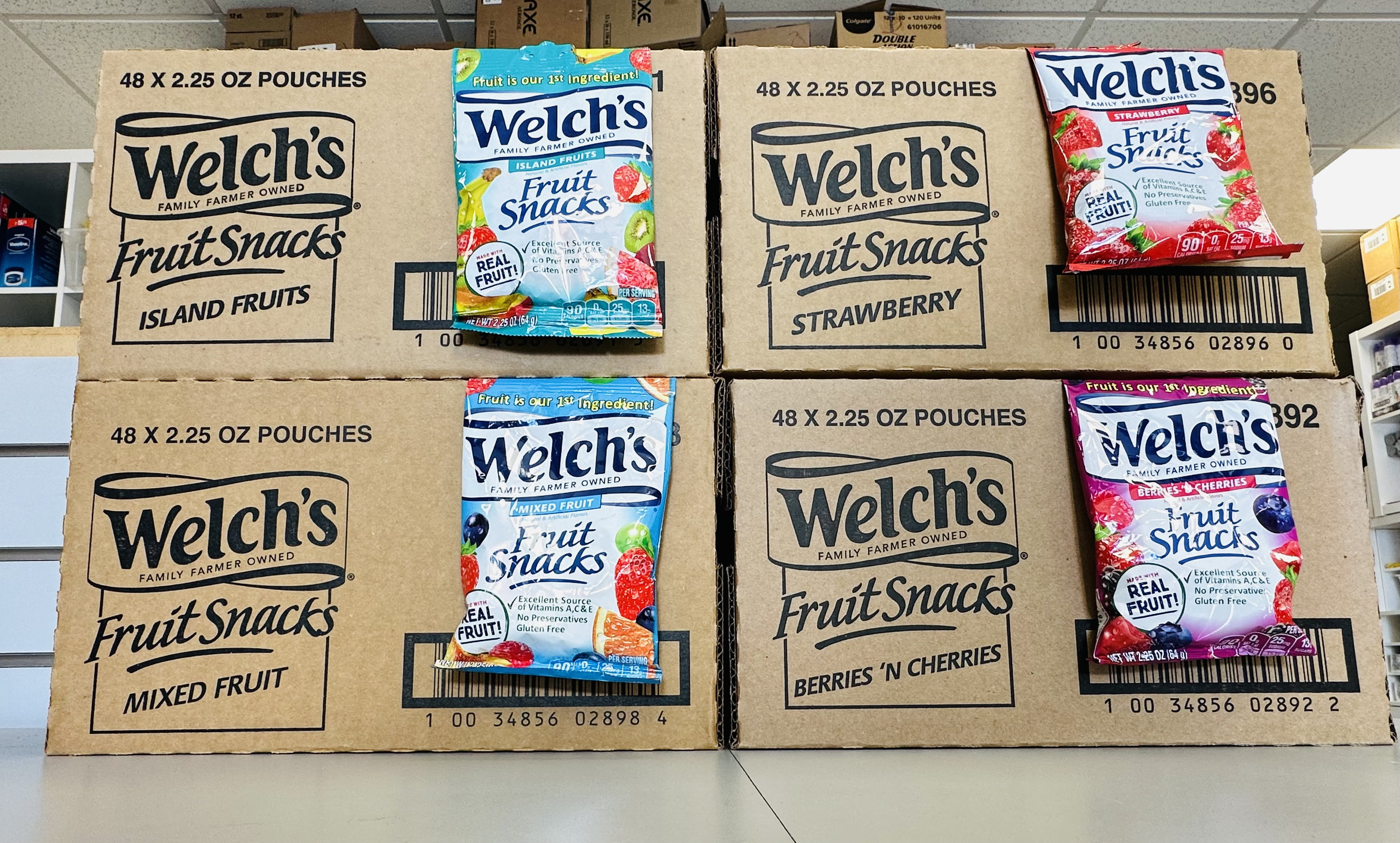 Welchs Fruit Snacks Variety Pack Mixed Fruit Superfruit Mix Island Fruits & Berries n Cherries 2.25 oz Pack of 48