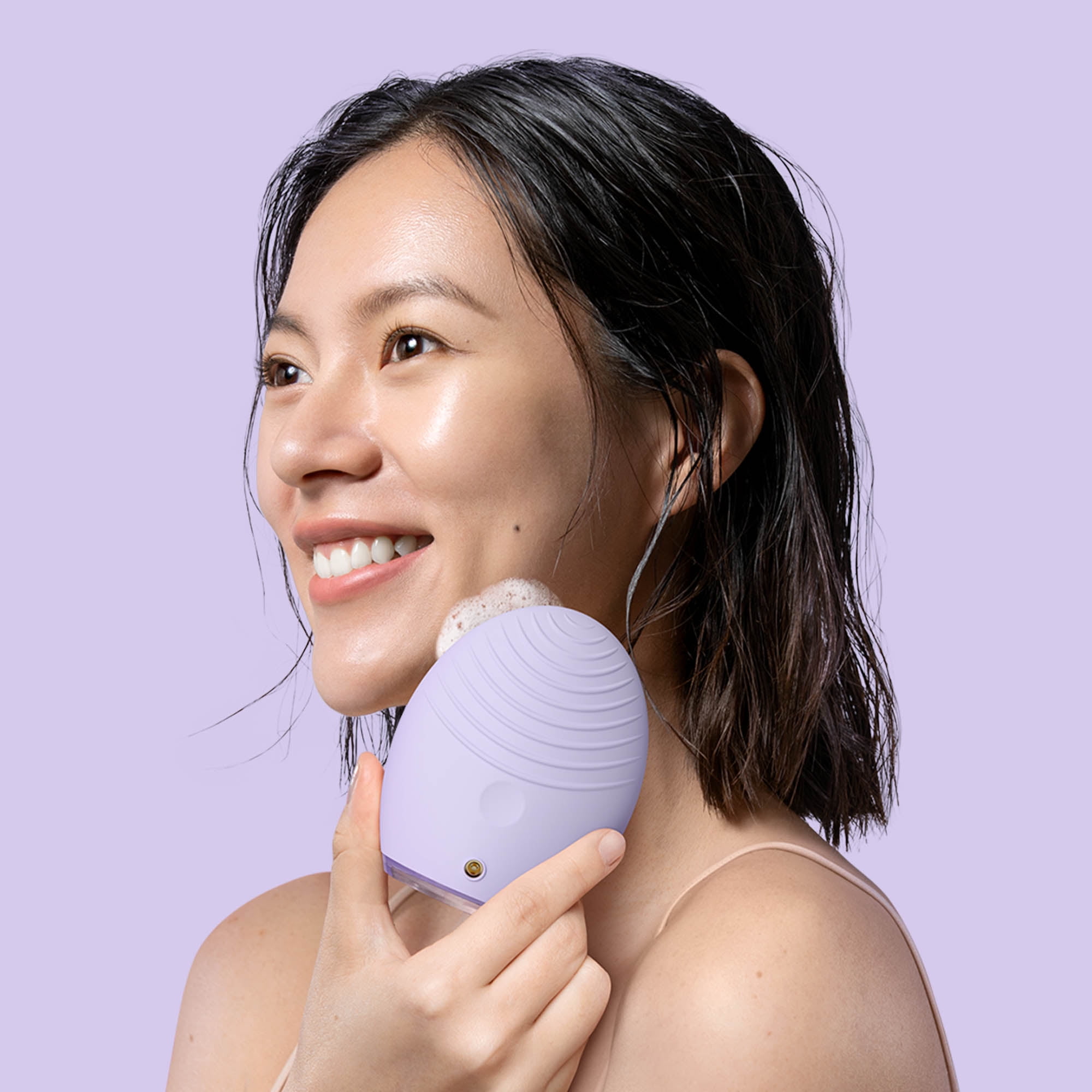 FOREO LUNA 3 Smart Sonic Facial Cleanser Massager Sensitive Skin Suitable