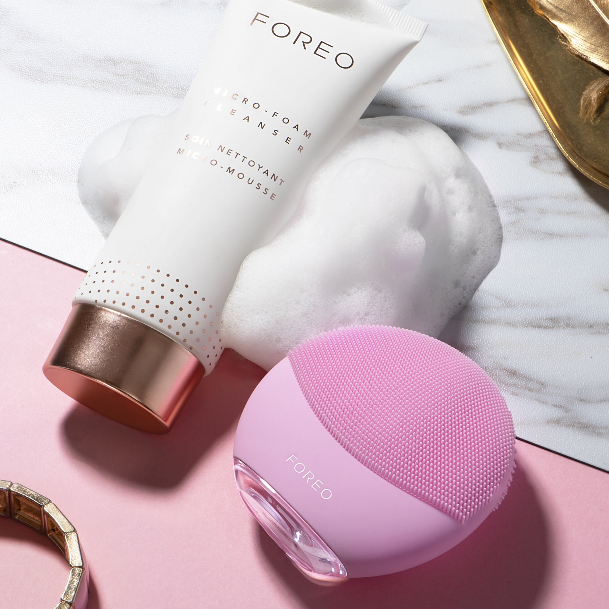 FOREO LUNA MINI 3 Facial Brush Pearl Pink for Gentle Cleansing