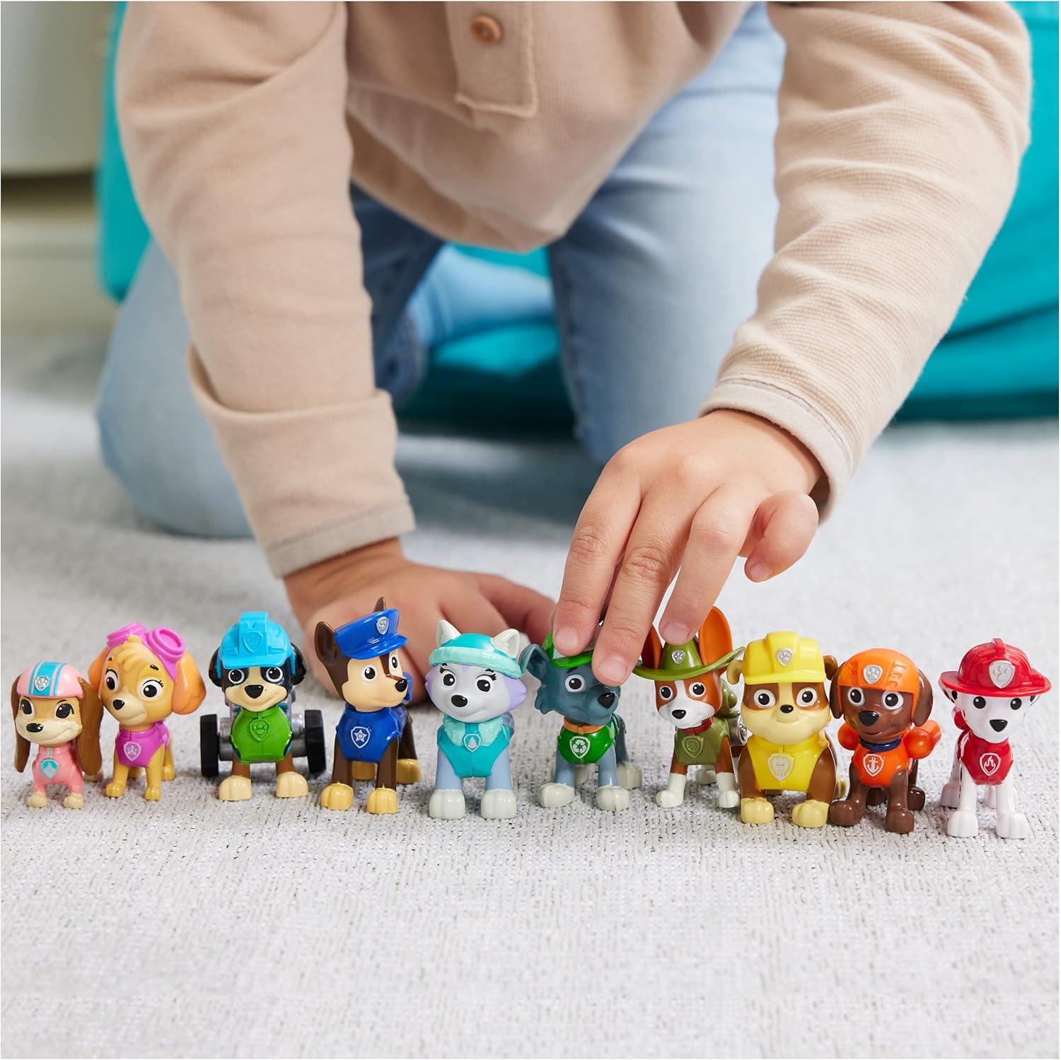PAW PATROL 10TH ANNIVERSARY ALL PAWS ON DECK TOY FIGURES GIFT PACK 10 COLLECTIBLE ACTION FIGURES KIDS TOYS AGES 3+