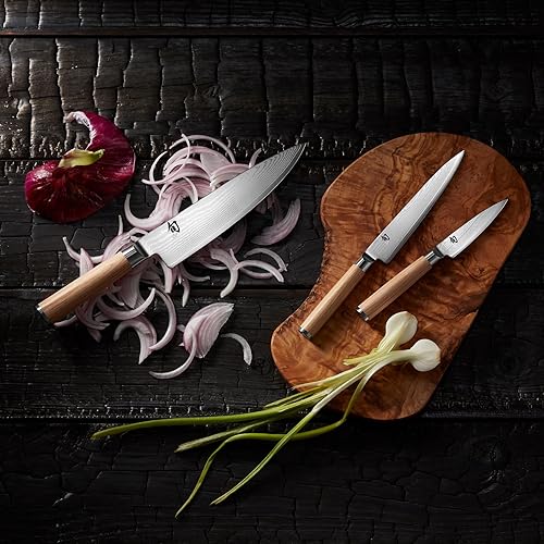Shun Classic Blonde 8" Chef's Knife - Japanese VG-MAX Blade, Damascus Clad, Pakkawood Handle