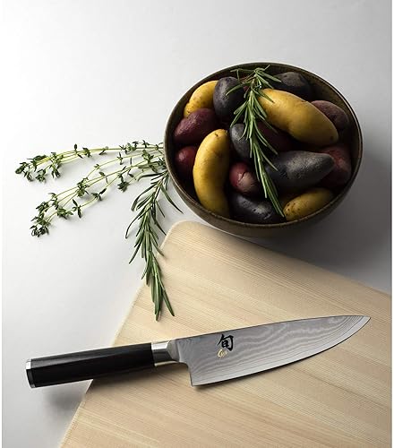 Shun Classic 6" Chef's Knife: Japanese VG-MAX Core, Damascus Steel, Pakkawood Handle