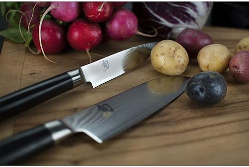 Shun Classic 4" Paring Knife - Japanese VG-MAX Core, Damascus Steel, Pakkawood Handle