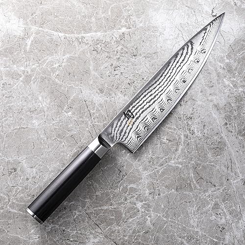 Shun Classic 8" Chef's Knife, VG-MAX Core, Damascus Steel, Pakkawood Handle