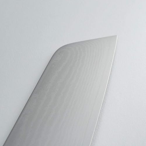 Shun Classic 6.5" Master Utility Knife - Japanese VG-MAX Core, Damascus Steel, Pakkawood Handle