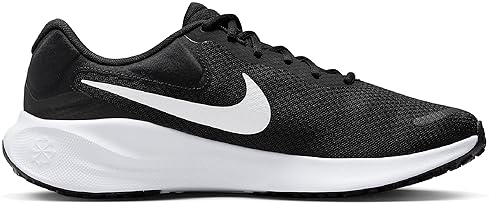 Nike Men's Sneaker: Classic Style for Everyday Wear