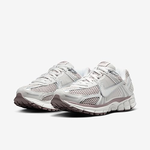 Nike Women's Zoom Vomero 5 Light Silver/Chrome-Light Bone Running Shoes