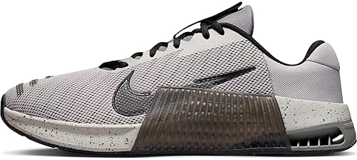 Nike Low-top Men's Sneakers - Stylish and Comfortable Footwear