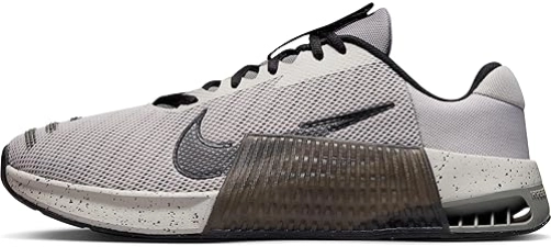 Nike Low-top Men's Sneakers - Stylish and Comfortable Footwear