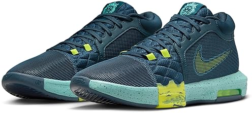 Nike Men's Basketball Sneaker