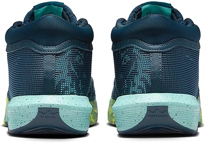 Nike Men's Basketball Sneaker