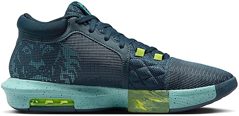 Nike Men's Basketball Sneaker