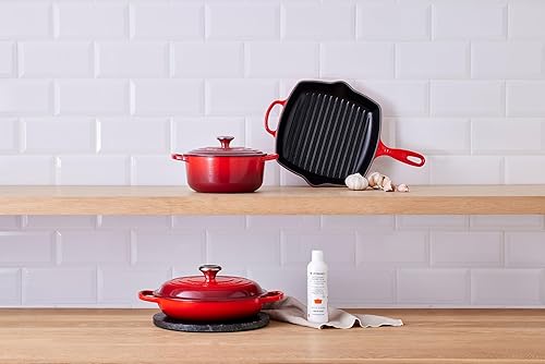 Le Creuset Cast Iron Cookware Cleaner, 8.45 oz - Enameled Finish
