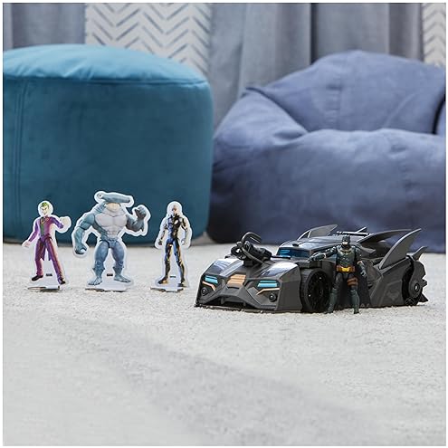 Spin Master DC Comics Crusader Batmobile Playset with Batman Figure, Kids Toys Ages 4+