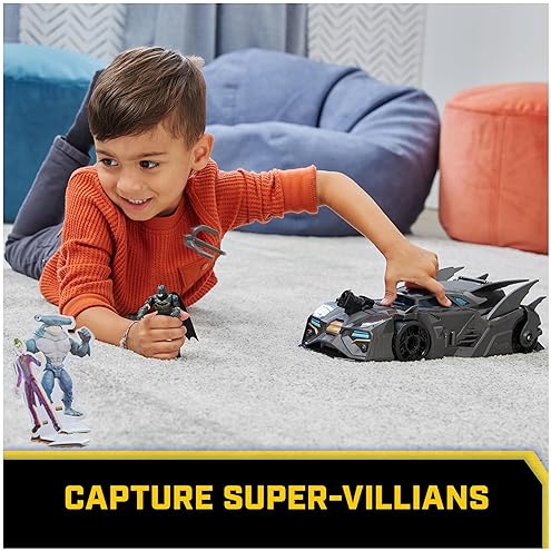 Spin Master DC Comics Crusader Batmobile Playset with Batman Figure, Kids Toys Ages 4+