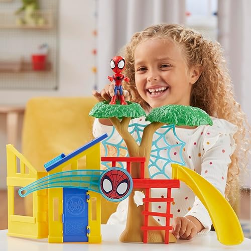 Marvel Spidey Playground Playset with 4-Inch Action Figure for Kids 3+