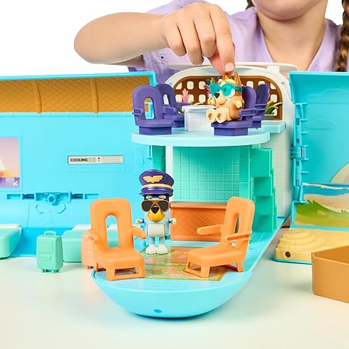 MOOSE TOYS Bluey Transforming Plane Playset with The Heelers - 3-in-1 Resort & Boat, 25+ Sounds, 5 Figures