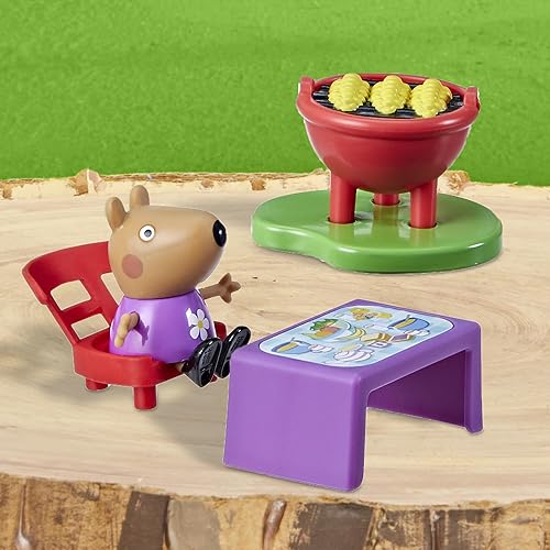 Hasbro Peppa Pig Caravan Playset with 3 Figures and 6 Accessories - Ideal Preschool Toy for Kids, Ages 3+