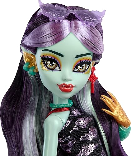 Mattel Monster High Jinafire Long Doll with Dragon Pet and 7 Accessorie