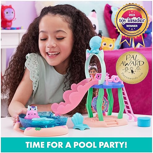 Spin Master Gabby's Dollhouse Pool Playset with Figurines, Color-Changing Tails & Accessories - Ages 3+
