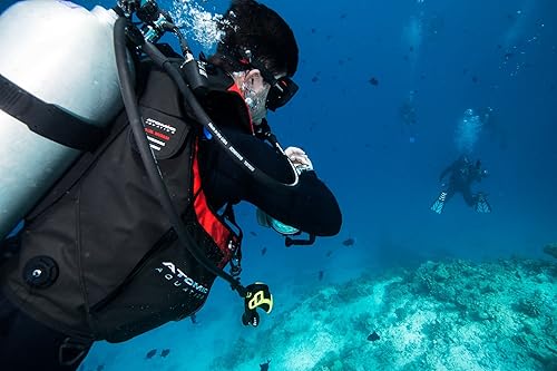 Atomic Aquatics BC1 Red BCD for Diving Enthusiasts