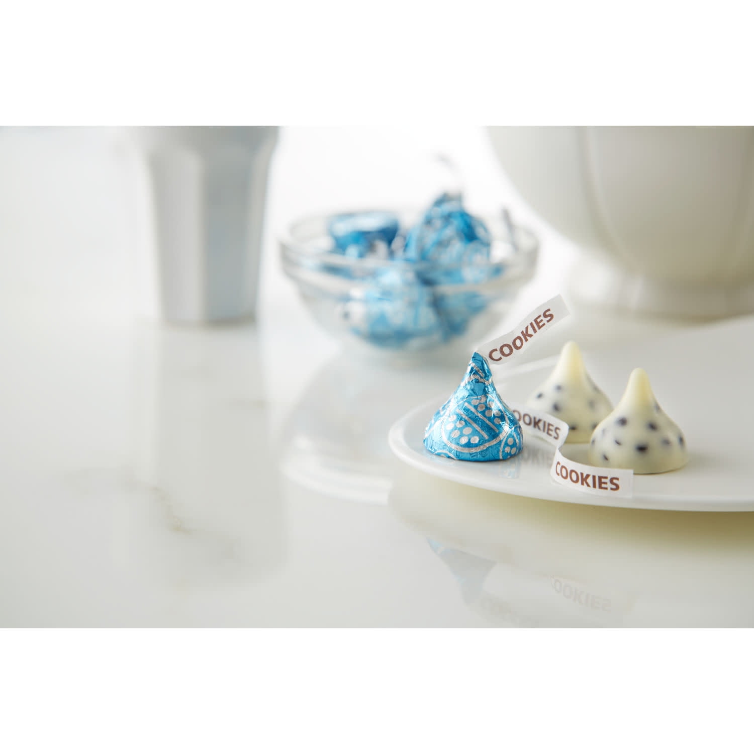 Hershey's Kisses Cookies 'n' Creme Share Pack 10 oz, Candy