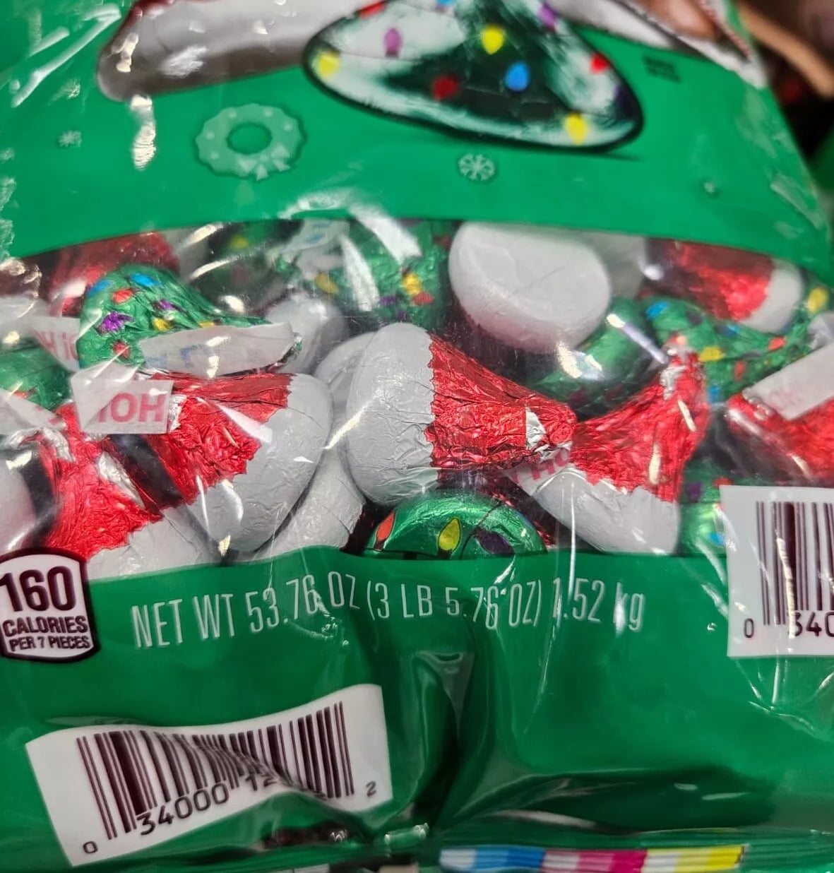 Hershey's Santa Hat & Kissmas Tree Kisses 330 ct Assorted Milk Chocolates