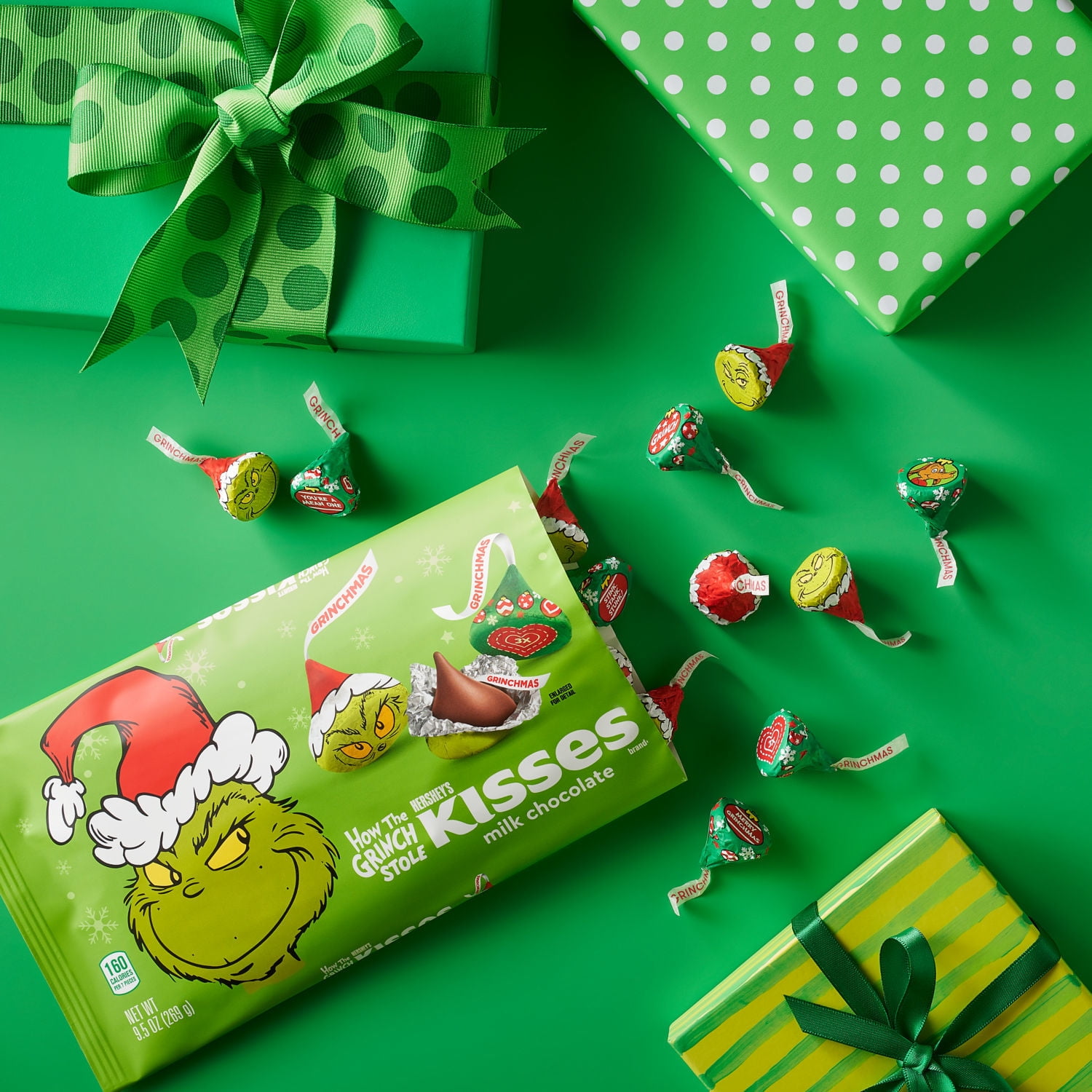 Hershey's Kisses Grinch Milk Chocolate Candy - 9.5 oz Christmas Bag