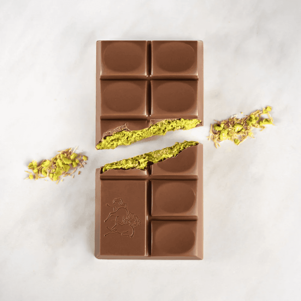 Godiva Dubai Milk Chocolate with Kadayif, Pistachio Crunch 6.35 oz (180g)