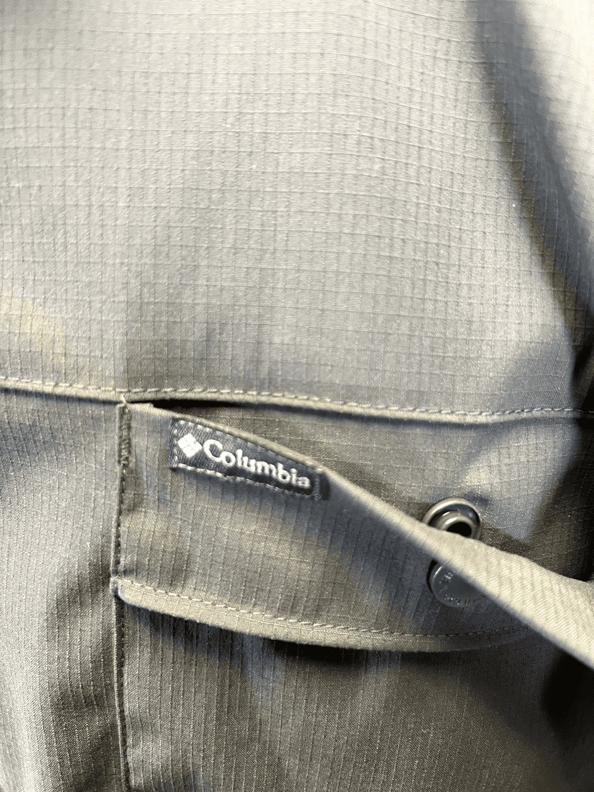 COLUMBIA MEN'S LANDROAMER RIPSTOP SHARK SAFARI CANOE SHORT SLEEVE SHIRT