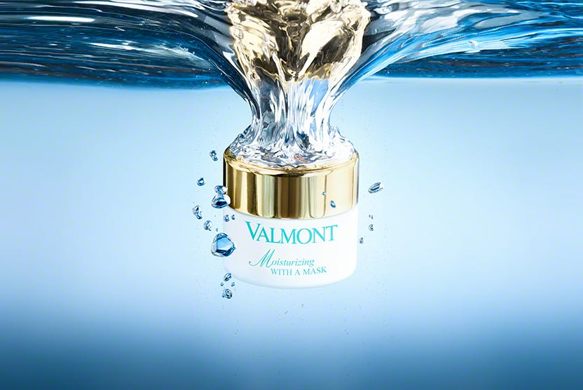 VALMONT MOISTURIZING WITH A MASK