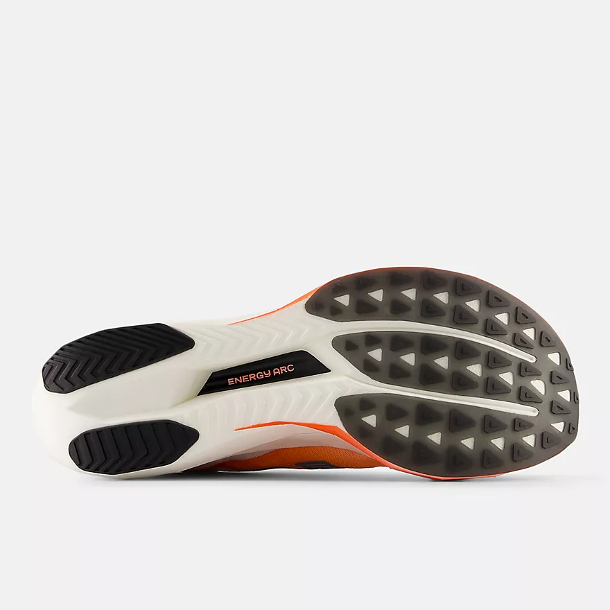 NEW BALANCE TCS NYC MARATHON FUELCELL SUPERCOMP ELITE V5