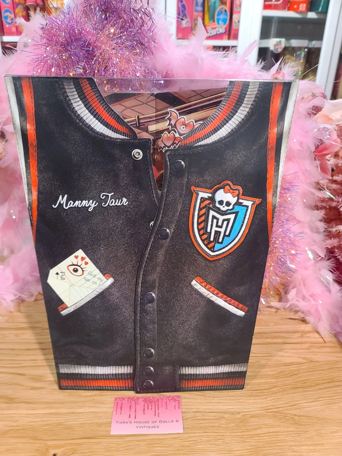 MONSTER HIGH SDCC MANNY TAUR & IRIS CLOPS DOLL SET!